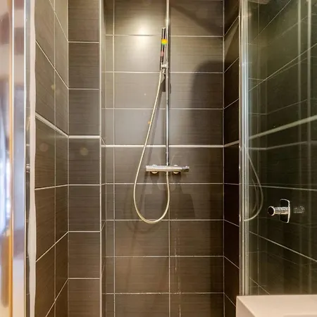 Marmotte Mountain Manor