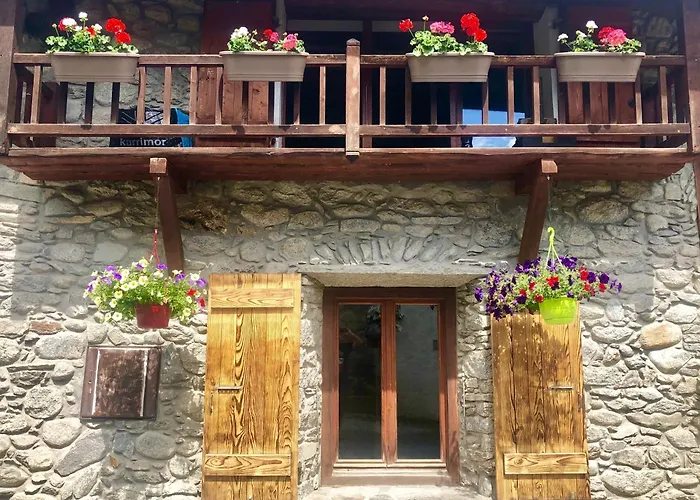 Lodge Marmotte Mountain Manor