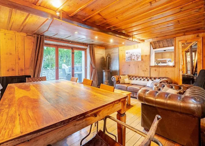 Lodge Marmotte Mountain Manor