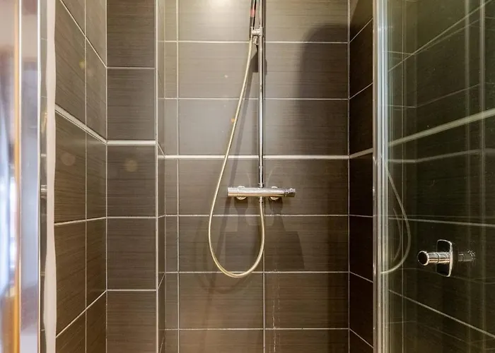 Marmotte Mountain Manor