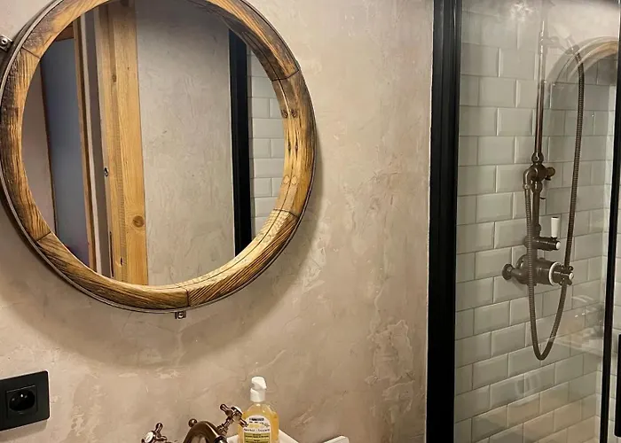 Marmotte Mountain Manor Alojamento de Turismo Selvagem